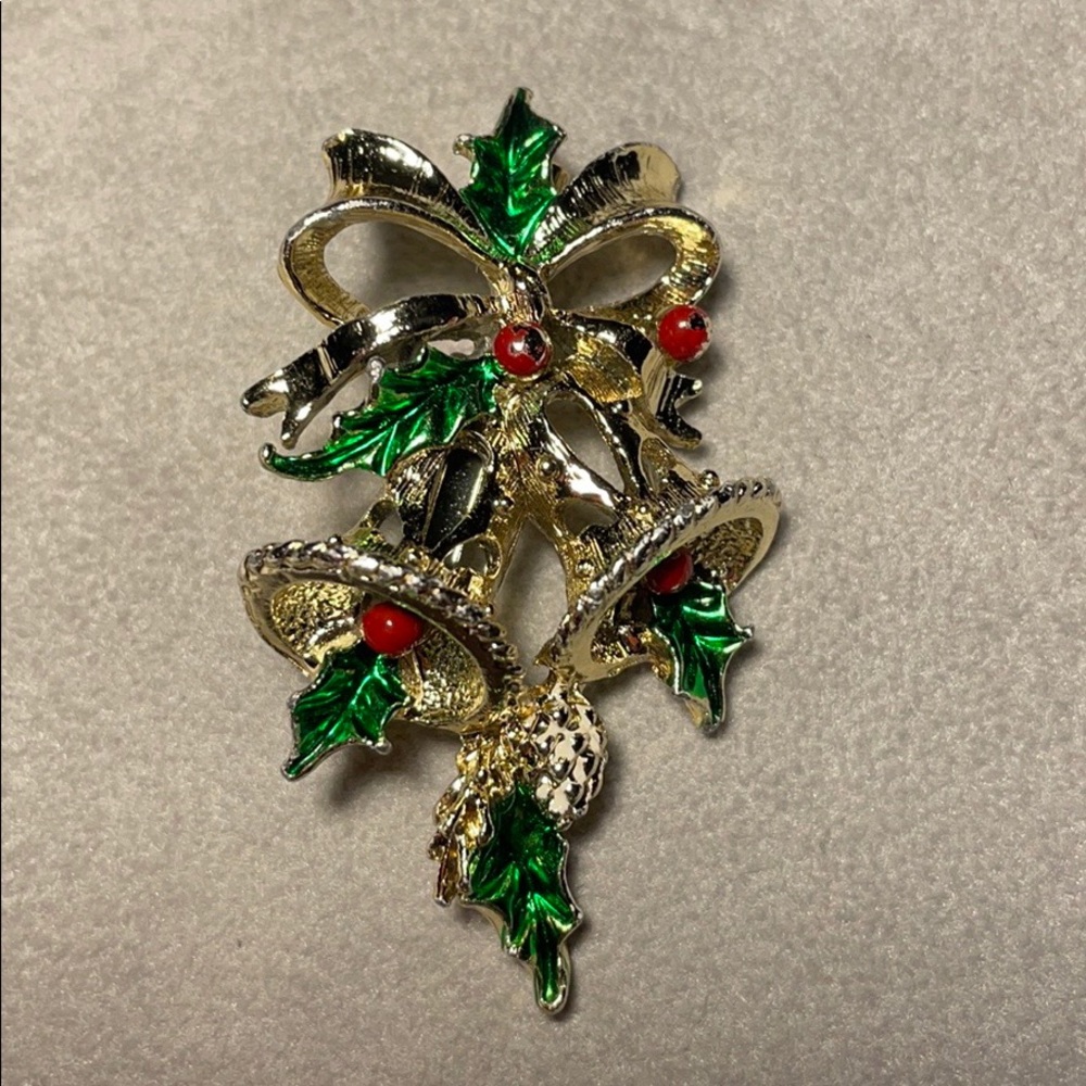 Gerry's Christmas Brooch